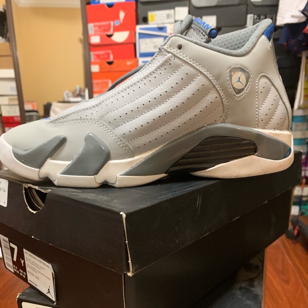 Air Jordan 14 retro size 7y